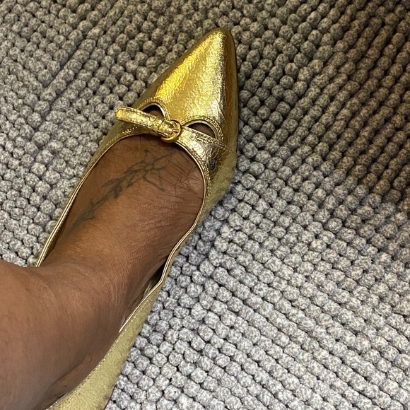 Used Crackled Gold Steve Madden Luxe Flats - Picture 15 of 15
